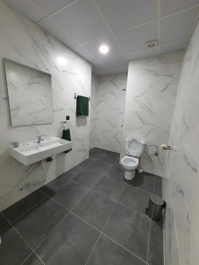 Hotel Cv33 Ostatua Bilbao Exteriér fotografie
